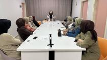 Çayırovalı veliler, rehberlik servisi hizmetiyle bilgileniyor